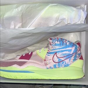 Nike Multicolor High-Top Sneakers kyrie